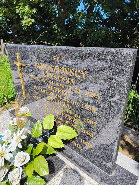 Krystyna JANUSZEWSKA 1951 Ełk - Grobonet - Wyszukiwarka osób pochowanych