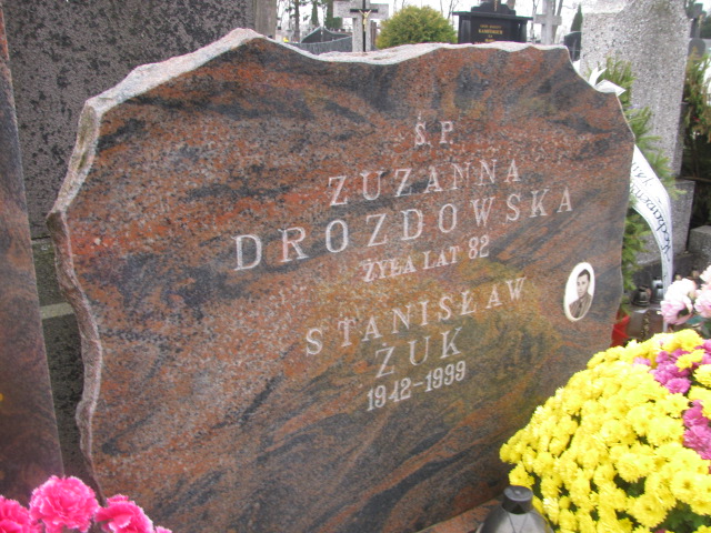 Helena Żuk 1945 Ełk - Grobonet - Wyszukiwarka osób pochowanych