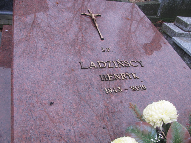 Henryk LADZIŃSKI 1943 Ełk - Grobonet - Wyszukiwarka osób pochowanych