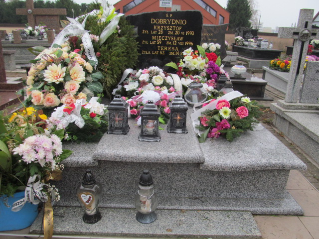 Grób MIECZYSŁAW DOBRYDNIO