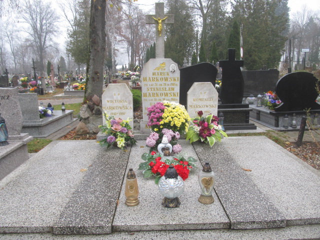 Grób WIKTORIA MARKOWSKA