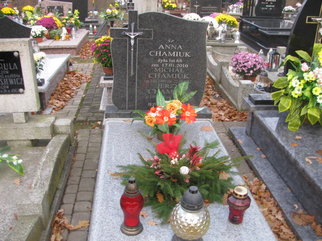 Grób ANNA CHAMIUK
