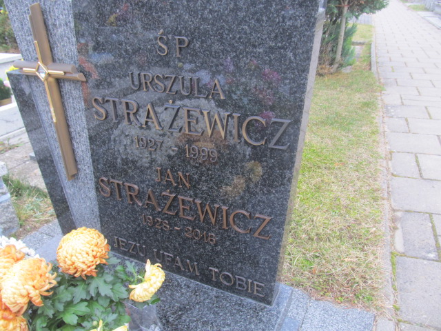 Urszula STRAŻEWICZ 1927 Ełk - Grobonet - Wyszukiwarka osób pochowanych