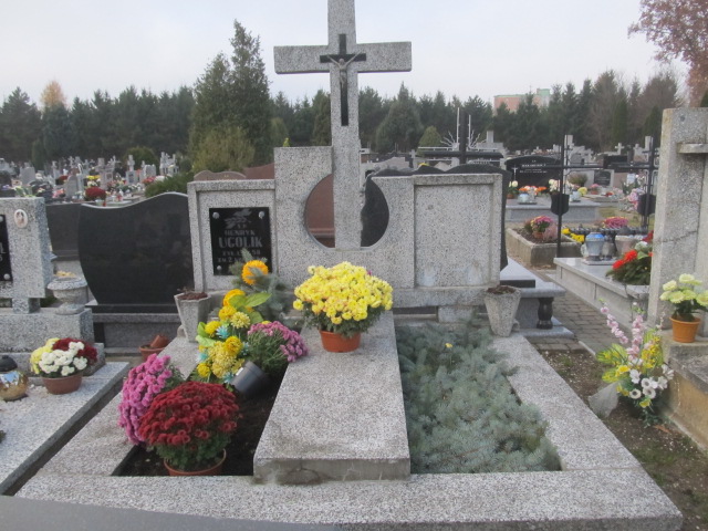 Grób Leokadia Ugolik