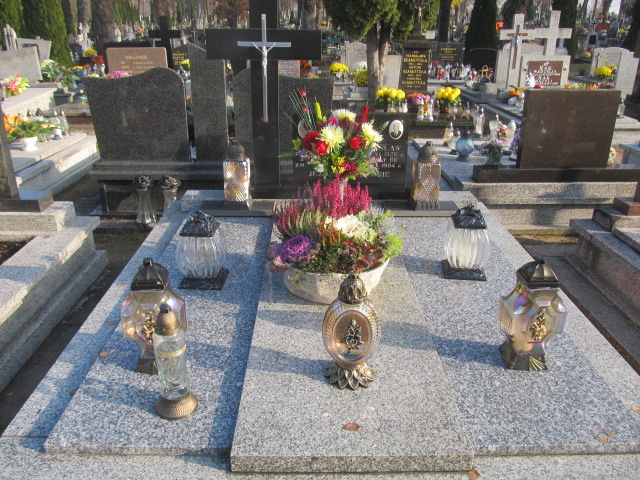 Grób Marianna Mieńkowska