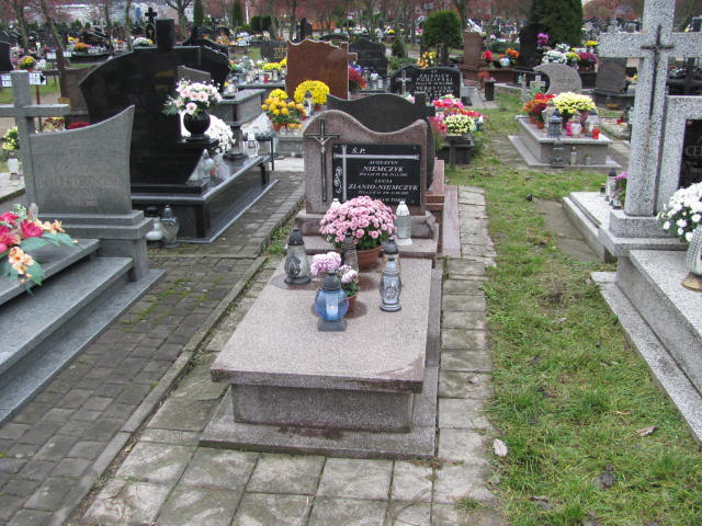 Grób Łucja Zianio-Niemczyk
