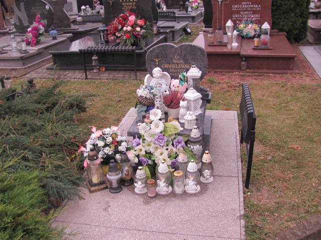 Grób MAJA CMIELEWSKA-KONDRACKA