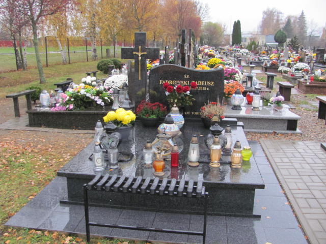 Grób TADEUSZ FADROWSKI