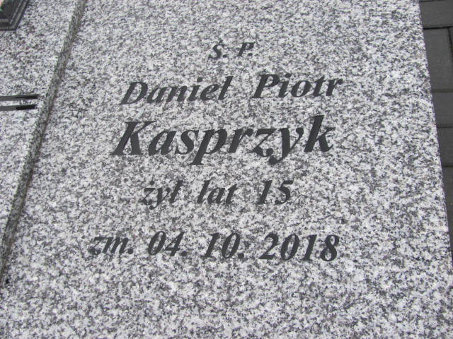 Daniel Piotr KASPRZYK 2002 Ełk - Grobonet - Wyszukiwarka osób pochowanych