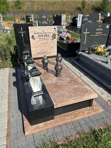 Grób Bożena Doliwa