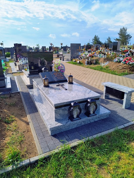 Grób Eugeniusz Chomiczewski